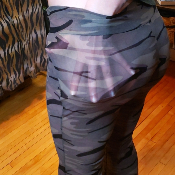Camo Mesh Flare Booty Pants - Picture 9 of 9